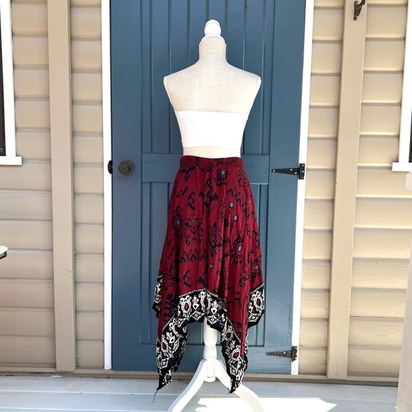 Lola Red and Black Asymmetrical Maxi Skirt Boho - Picture 3 of 8